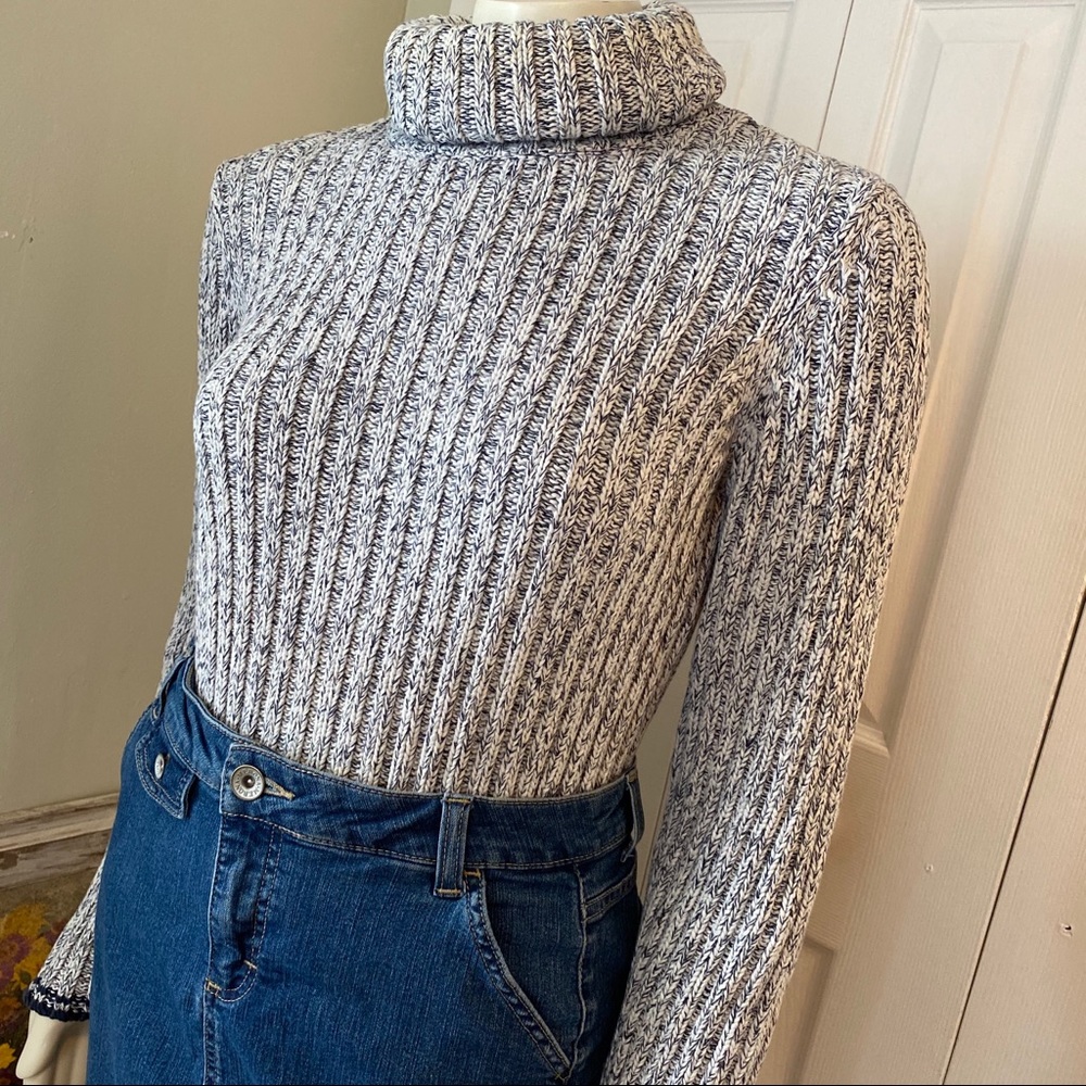 🌹 Tommy Hilfiger // Chunky Turtleneck Sweater - Picture 2 of 12